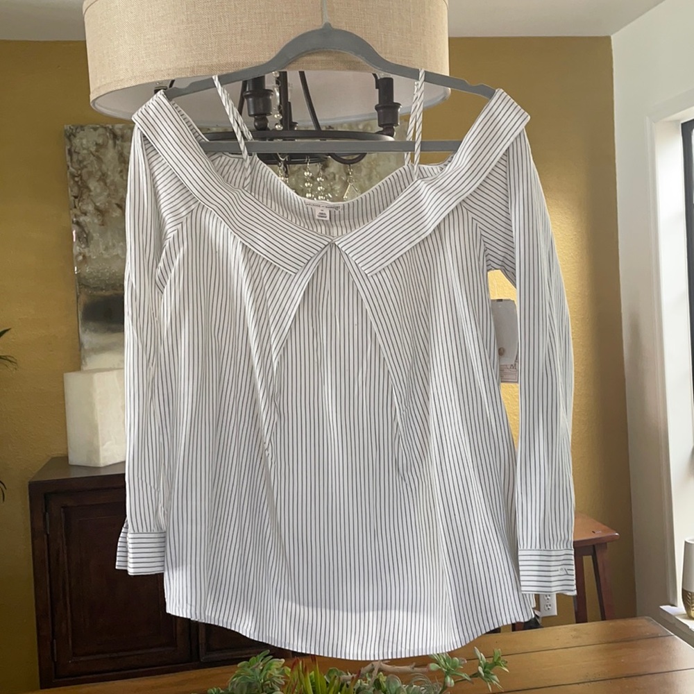 MELROSE and MARKET- Off the shoulder Blouse.